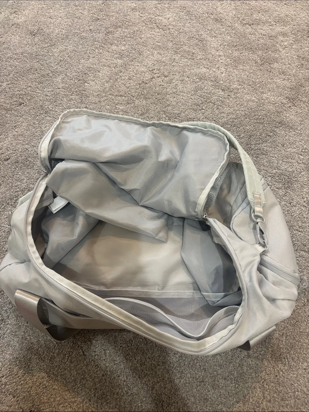 Gymshark Light Gray Men's Duffel Bag with Logo